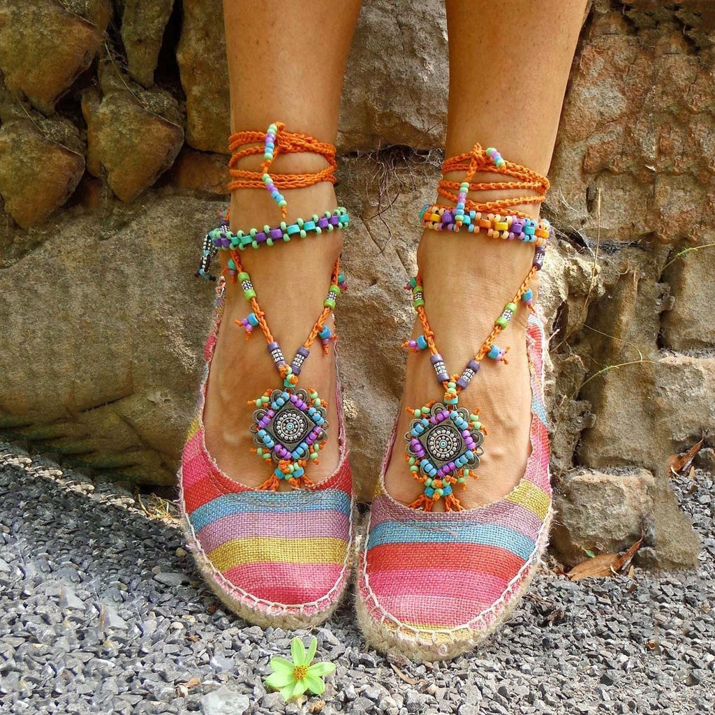Boho espadrilles met veelkleurige strepen en kralenveters