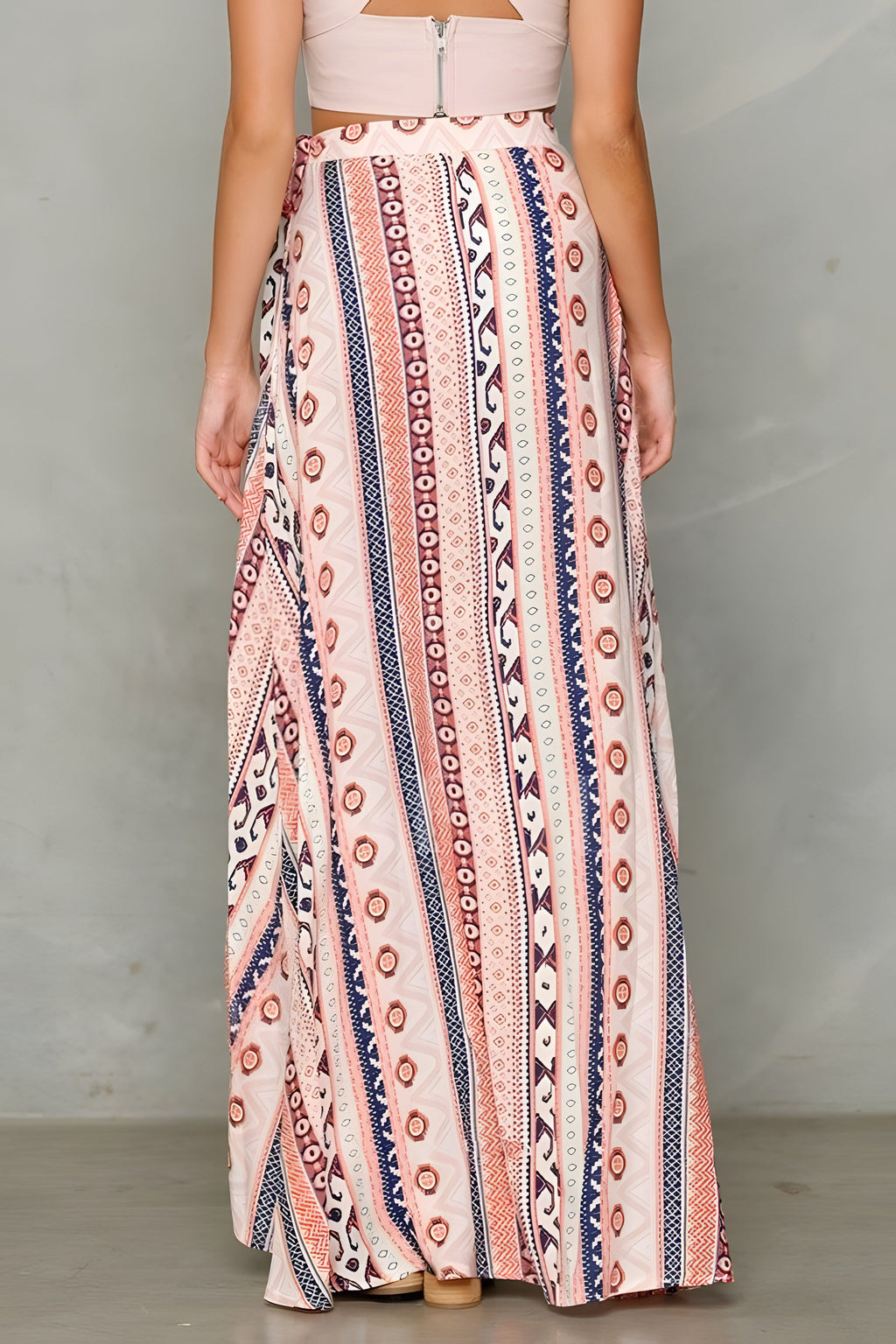 Boho wrap-nederdel med trykte striber og asymmetrisk kant
