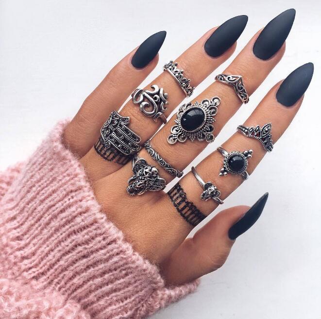 Verzilverde hippie chique ringenset voor een boho look