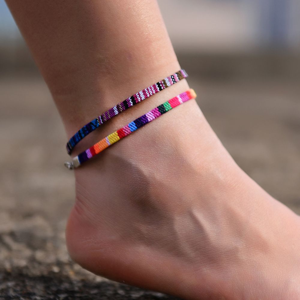 Hippie ankle bracelet with a finely etched pattern