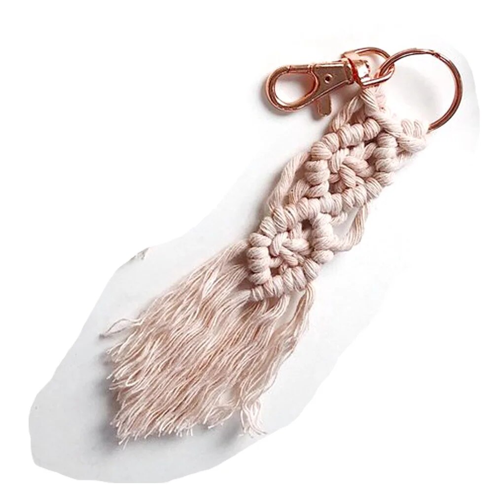 Llavero de macramé de algodón para hombre hecho a mano, otro ángulo
