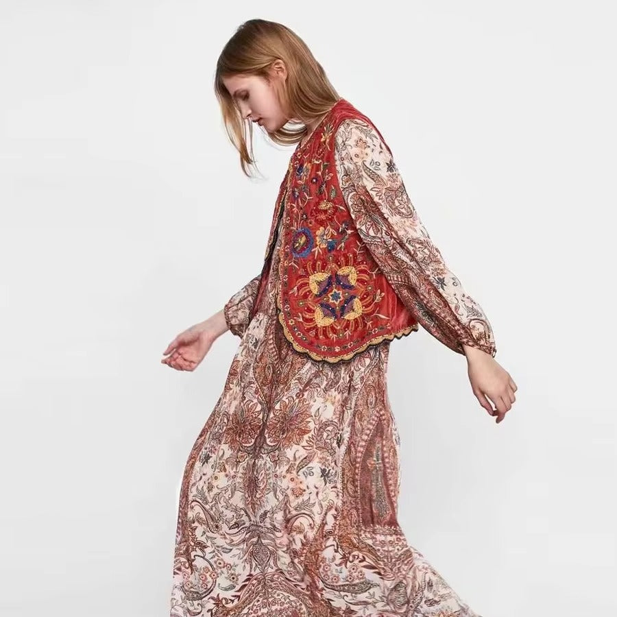 Chaleco Boho de Terciopelo Bordado