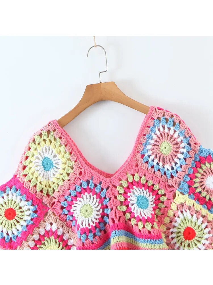 Crochet Crop Top – Multicolor Floral Boho