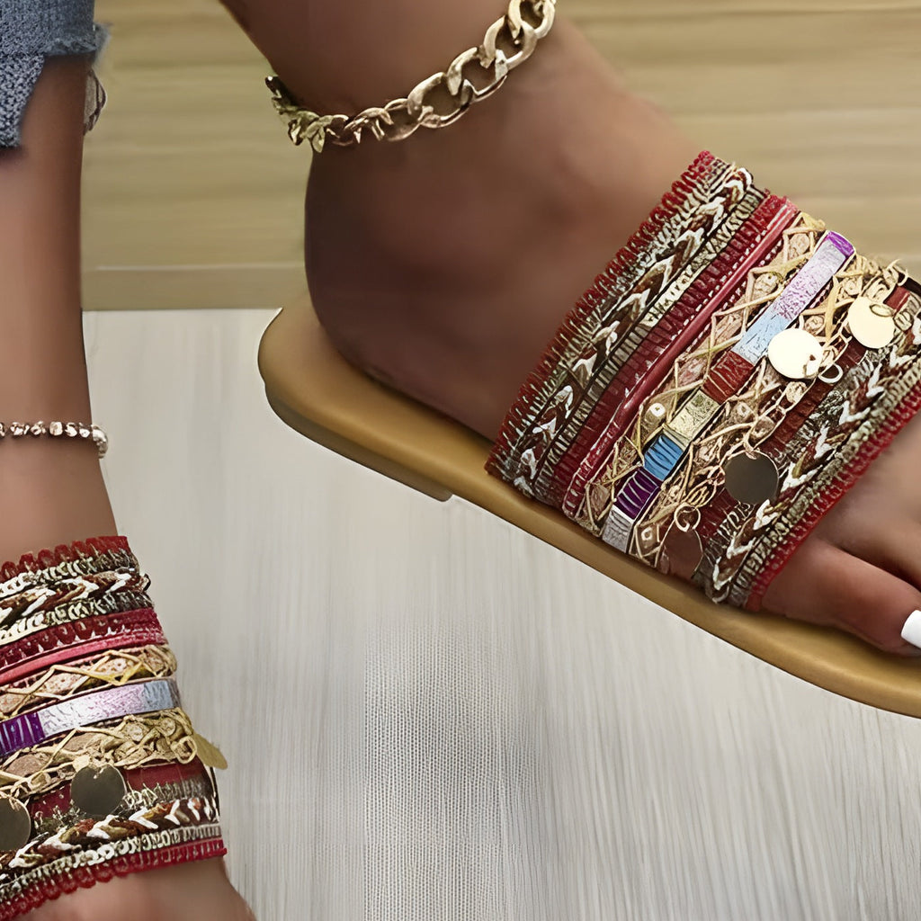 Close-up of the beads, sequins and gold chains